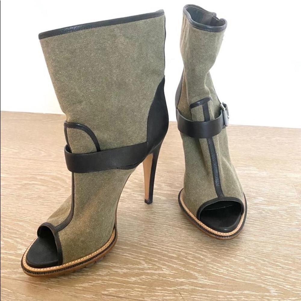 Belstaff taupe fabric with black leather open toe booties with silver buckles